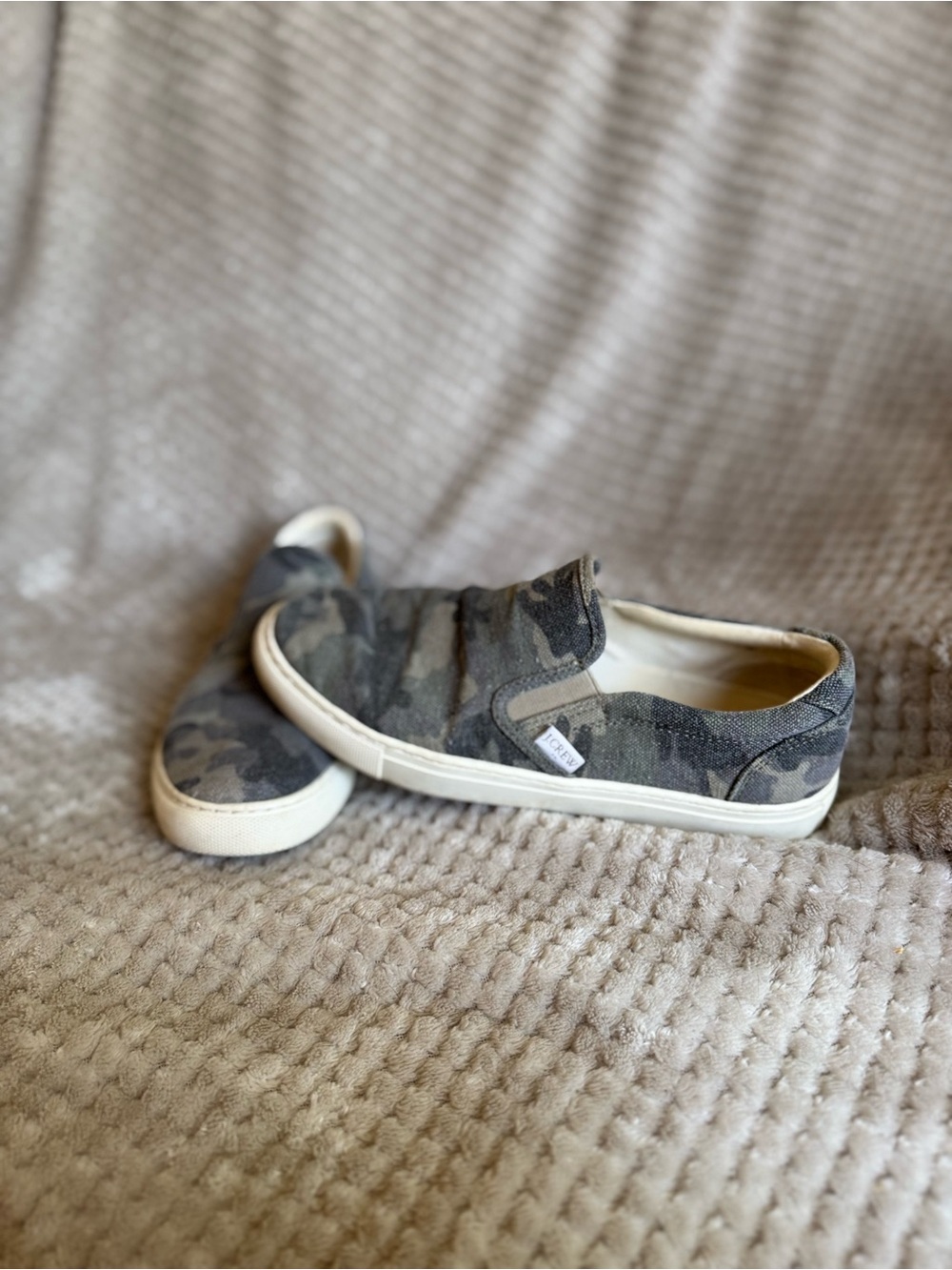 Women's Slip-On Camouflage Canvas Sneakers - Camo